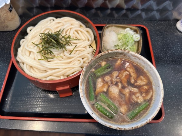 「肉汁うどん（並盛）600円」@葉花テイクうどんの写真