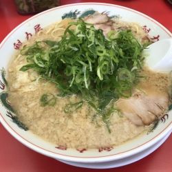 コク旨ラーメン(麺硬め/背脂多め)