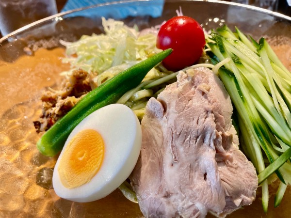 「アサヒスーパードライ小瓶 → グリーンソース」@冷やし中華専門店 HiyaChuの写真