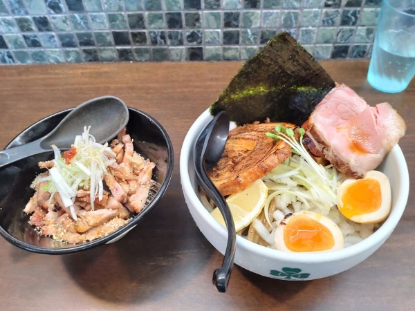「夏季限定　特製冷やしスッキリ蕎麦並＋焼豚丼」@麺屋みつば＋クローバーの写真