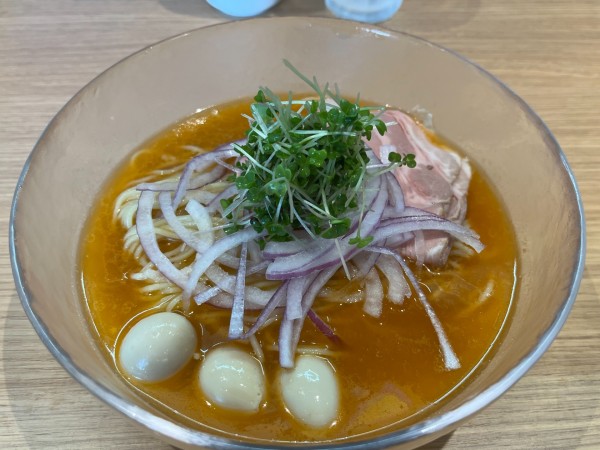 「【限定】冷やしオマール海老ラーメン＋うずらの味玉」@La Maison du Ramen ビスクの写真