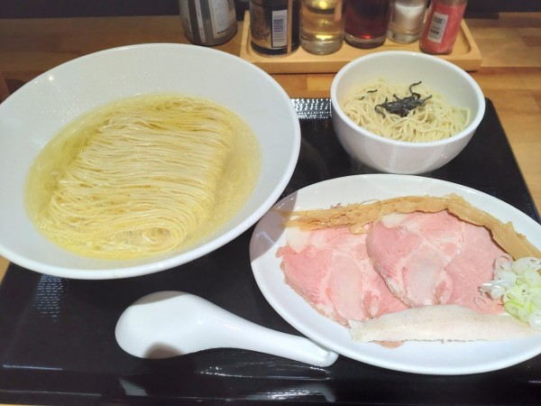 「アイモらーめん塩＋替え玉」@ふかや女子流 アイモの写真