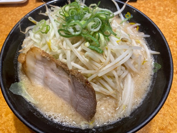 「濃厚野菜らーめん　800円」@濃厚とんこつらーめん オハナ堂の写真