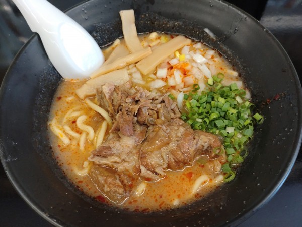 「激島らーめん　８５０円」@沖縄島系らーめん 沖そば製麺の写真