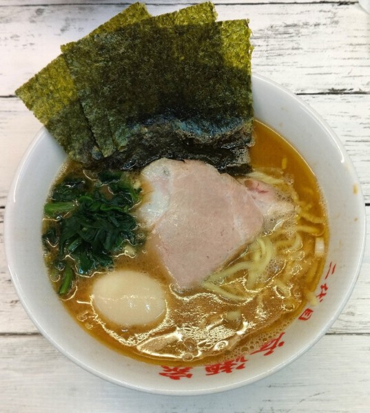 「らーめん並 800円＋味玉 100円」@二代目 谷瀬家の写真