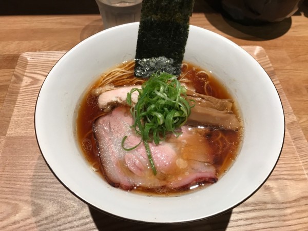 「地鶏醤油そば」@中華蕎麦 みうらの写真