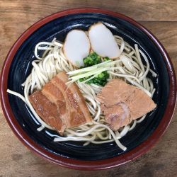 首里そば 中　500円