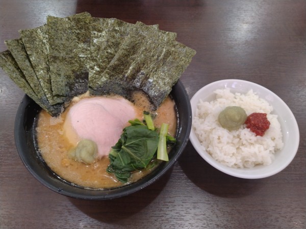 「ラーメン(並)¥800+のり¥100+ライス¥120-」@杉田家 千葉祐光店の写真