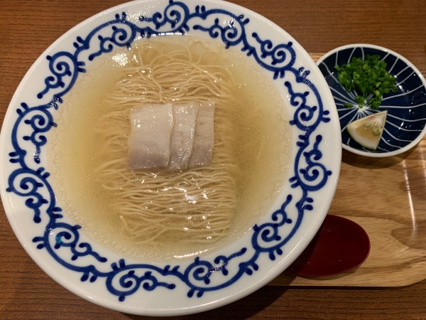 「豚そば」@豚そば 月や ラーメン滑走路店の写真