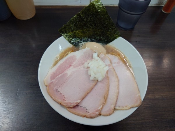 「淡麗煮干ソバ 特製 和え玉」@三和 中華ソバ店の写真