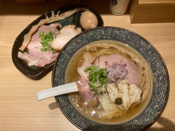 「特製蟹中華そば」@鴨と蟹 中華そば 燈 登戸店の写真