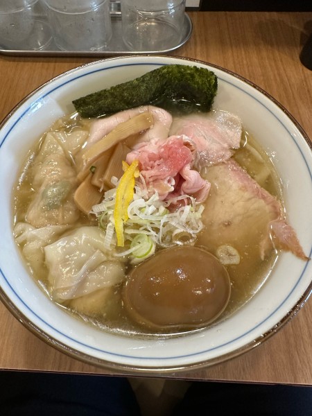 「特製塩ラーメン(大盛)」@MENクライの写真
