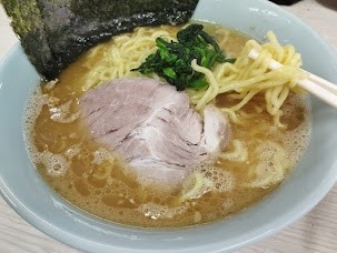 「中盛ラーメン(かため)(800)」@濱壱家の写真