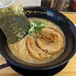 ラーメン780円＋半替え玉50円
