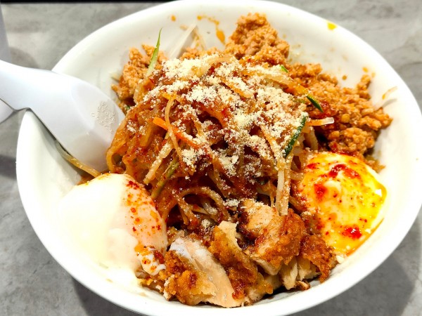 「冷やし中華」@旨辛ラーメン表裏 高田馬場店の写真