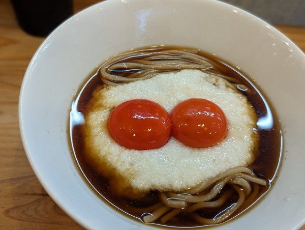 「限定冷やTORO卵黄追加」@麺屋 Smileの写真