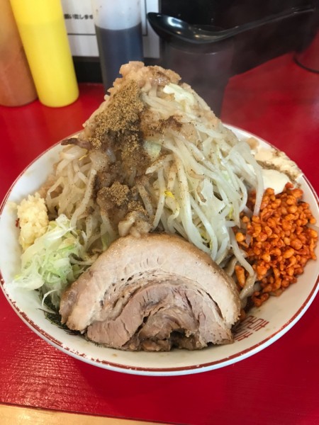 「まぜそば小」@ラーメン鷹の目 北千住店の写真