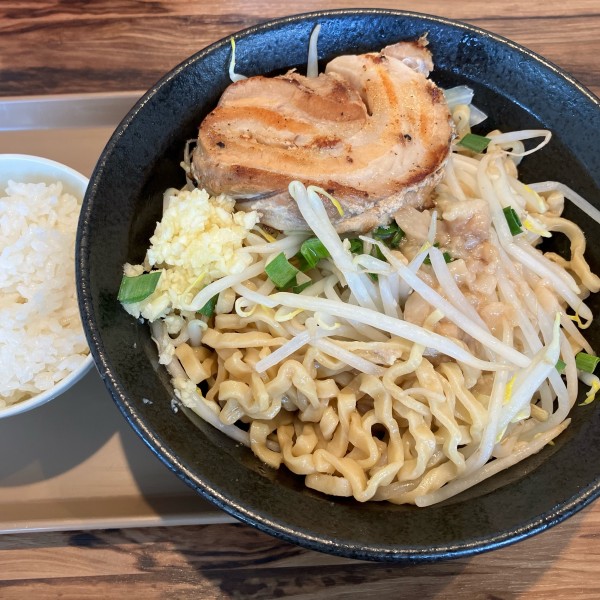 「まぜそば900円」@麺屋 どんぶら来の写真