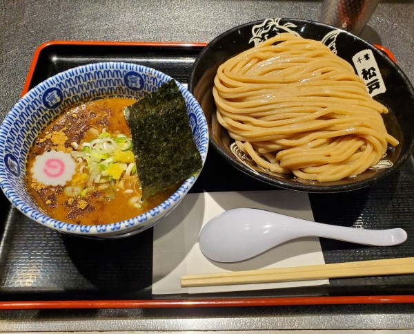 「濃厚つけ麺中」@松戸富田麺絆の写真