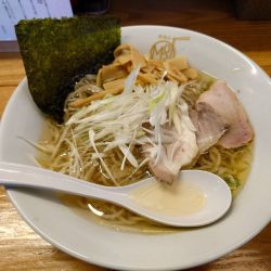 黄金の中華そば950円