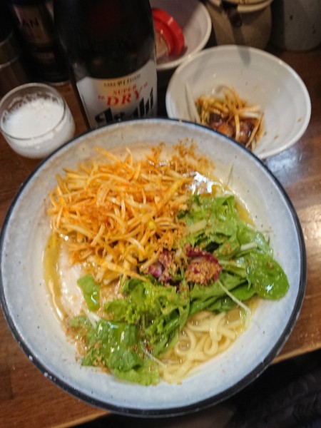 「瓶ビール＋塩らーめん～トリュフオイル掛け～(並盛)＋辛トマネギ」@『   』（無銘）の写真