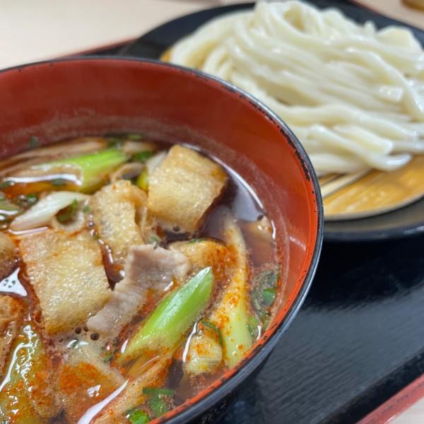 「旨辛肉汁うどん 830円 小 -50円」@てごね家 邑楽店の写真