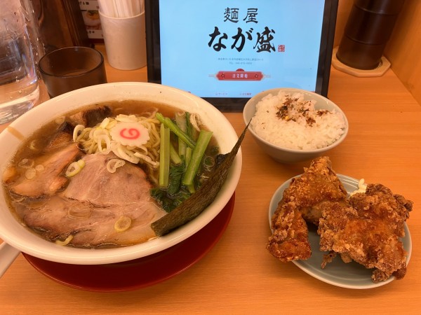 「醤油魚介らーめん大盛り　からあげセット」@麺屋 なが盛の写真