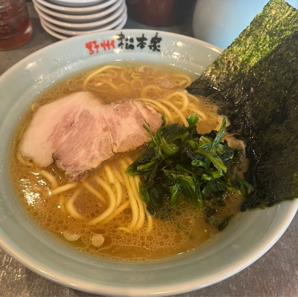 「らーめん(830円)」@横浜らーめん 松本家の写真