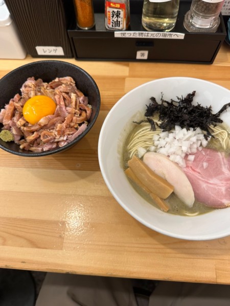 「濃厚煮干しらーめん　ブタメシ　和え玉ハーフ」@煮干らーめん 川むらの写真