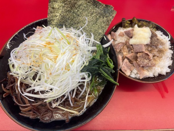 「○喜らーめん中➕キクラゲ➕無料ライス」@家系ラーメン 佐々喜家の写真