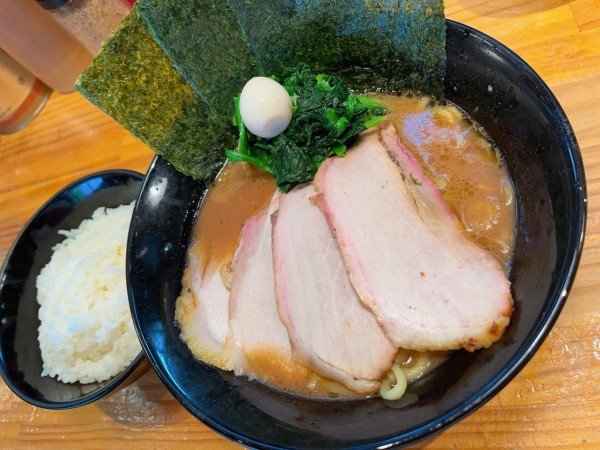 「チャーシューメン＋ライス」@横横家 仙台店の写真