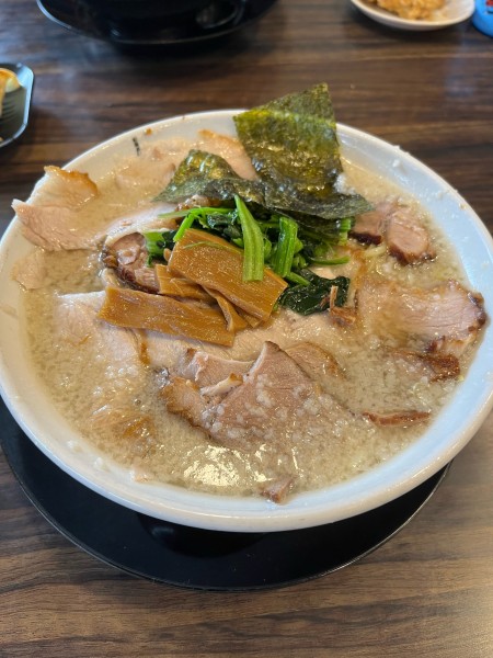 「背脂塩チャーシュー麺　カタメ　大盛」@新潟長岡らーめん みずさわ 東川口店の写真
