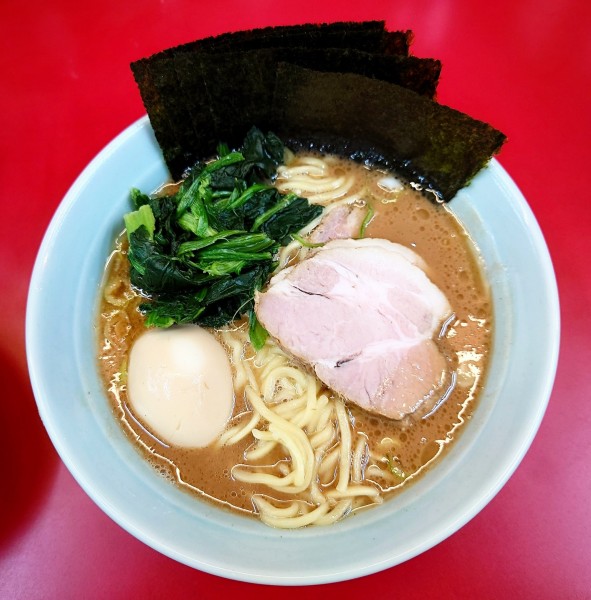 「特上ラーメン」@横浜ラーメン 武蔵家 大宮店の写真