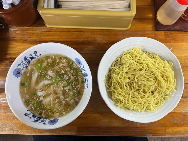 「ワンタンつけ麺（塩）＋麺 大盛」@支那そば一麺 豊里店の写真