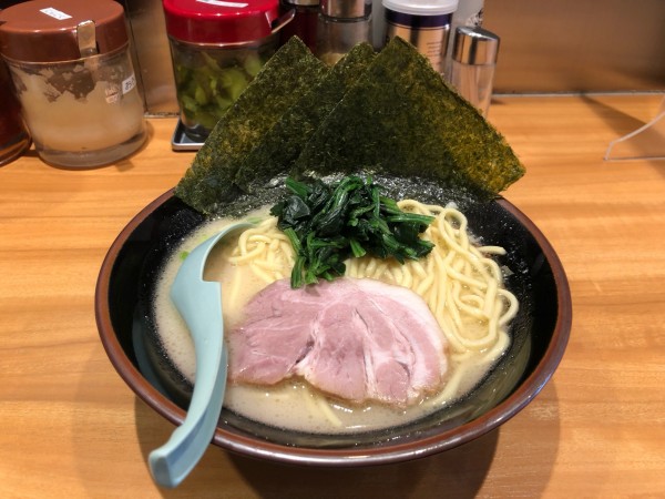 「塩ラーメン」@横浜家系ラーメン 中野家 東長崎店の写真