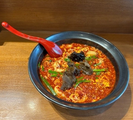 「宮崎辛麺 500円 ※イベント価格＋玉子増し 100円。」@辛麺 椛の写真