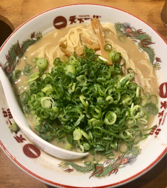 「コッテリ大 ネギW 1130+200円」@天下一品 新宿西口店の写真