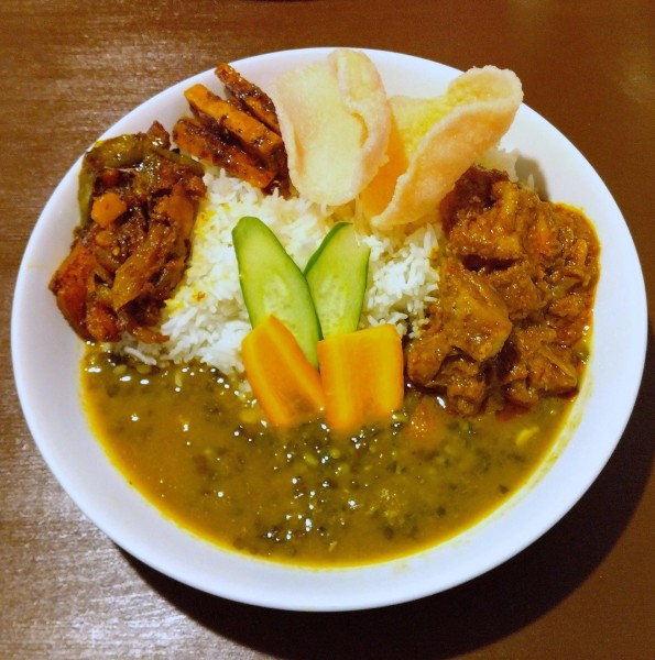 「ネパールカレー 980円」@ネワ屋の写真