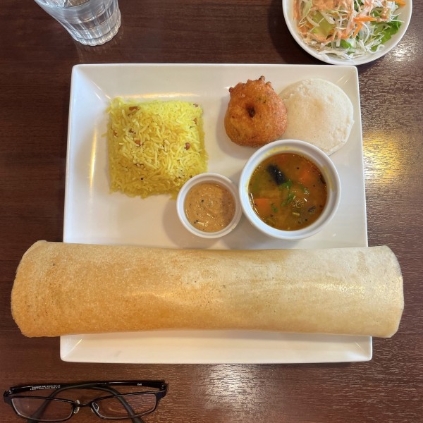 「南インド料理ミックスセット」@ナクシャトラ レストランの写真