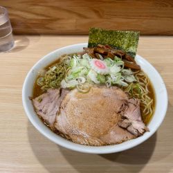 なんでも入れちゃう中華そば