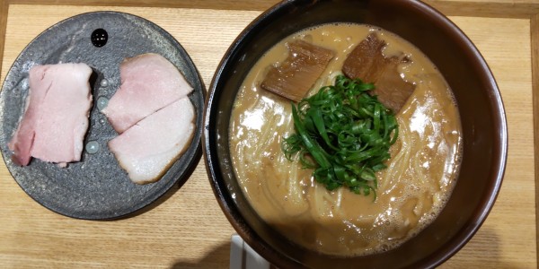 「らぁめん TOKYO-X純粋豚骨　並1500円　連投①」@中華蕎麦 とみ田の写真