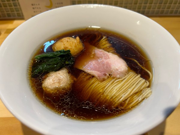 「醤油中華そば900円」@猫と月の写真