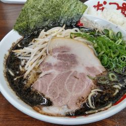 ラーメン（870円）＋Aセット（餃子3個＋一口めし）