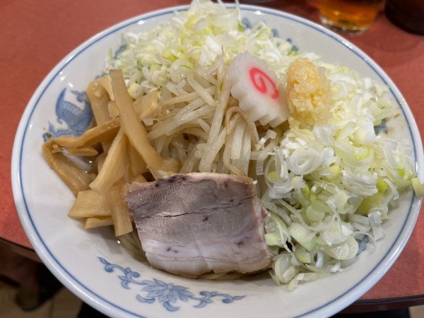 「油そば＋にんにく、ねぎ」@らーめん 高尾の写真