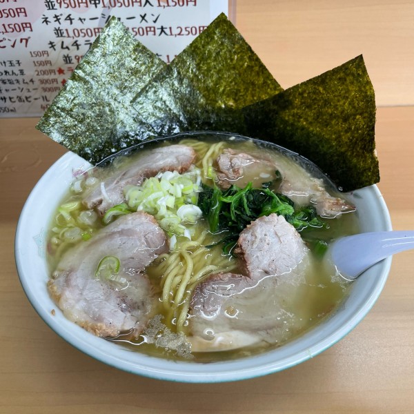 「塩チャーシュー麺」@らーめん一家の写真