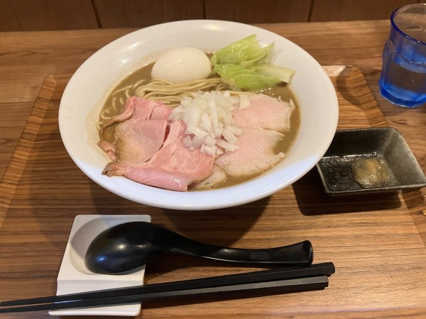 「特製濃厚煮干し」@ラーメン 裏健やかの写真