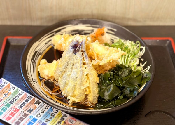 「冷とり天おろし(680円)+三陸わかめ(クーポン)」@ゆで太郎 麹町3丁目店の写真