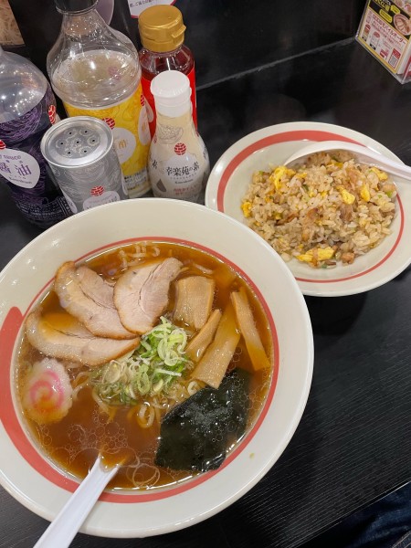 「中華そば、半チャーハン」@幸楽苑 酒井根店の写真