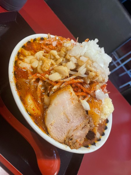 「赤い豚そば」@らぁ麺処 蓮の華の写真