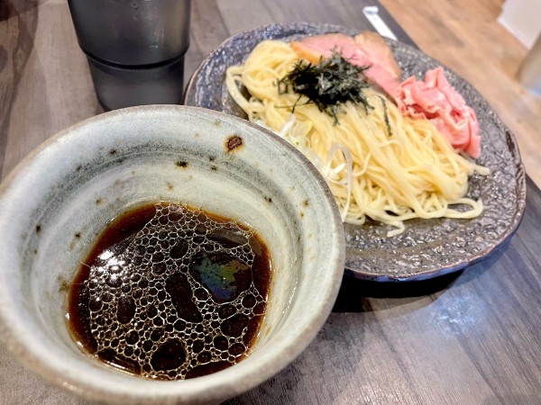 「ざるソバーン　少なめ　1000」@ヌードルボウズ n坊の写真